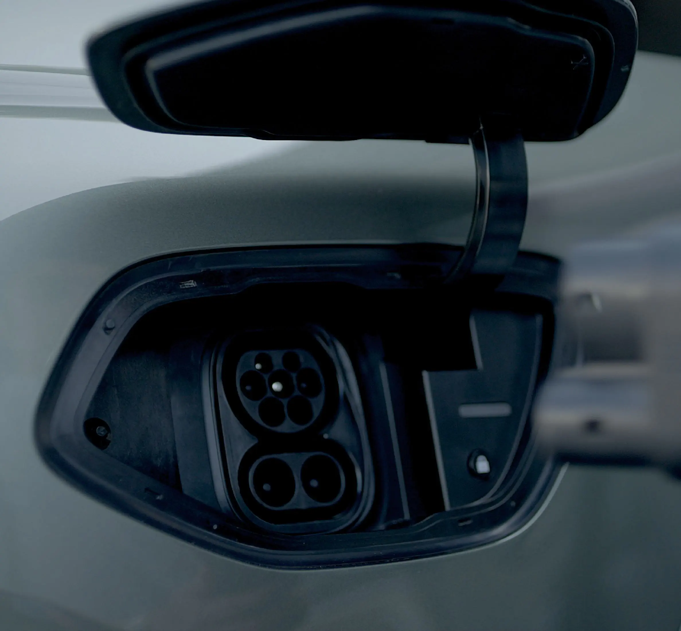 ระยะเวลาที่ใช้ในการชาร์จแบบ DC (30%-80%) 15 นาที