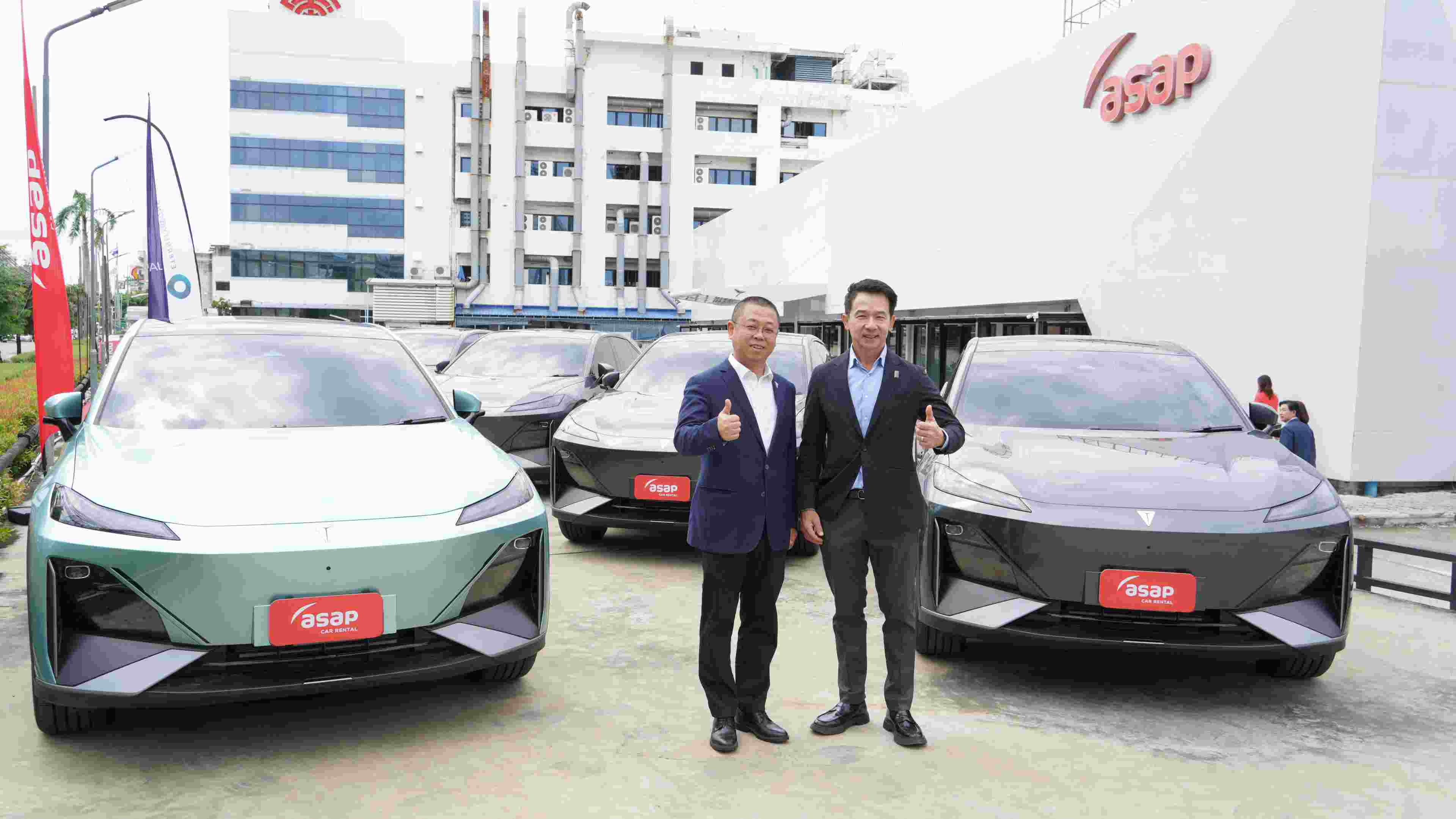 CHANGAN executives deliver a fleet of vehicles  and express gratitude to “asap Car Rental” for choosing Deepal