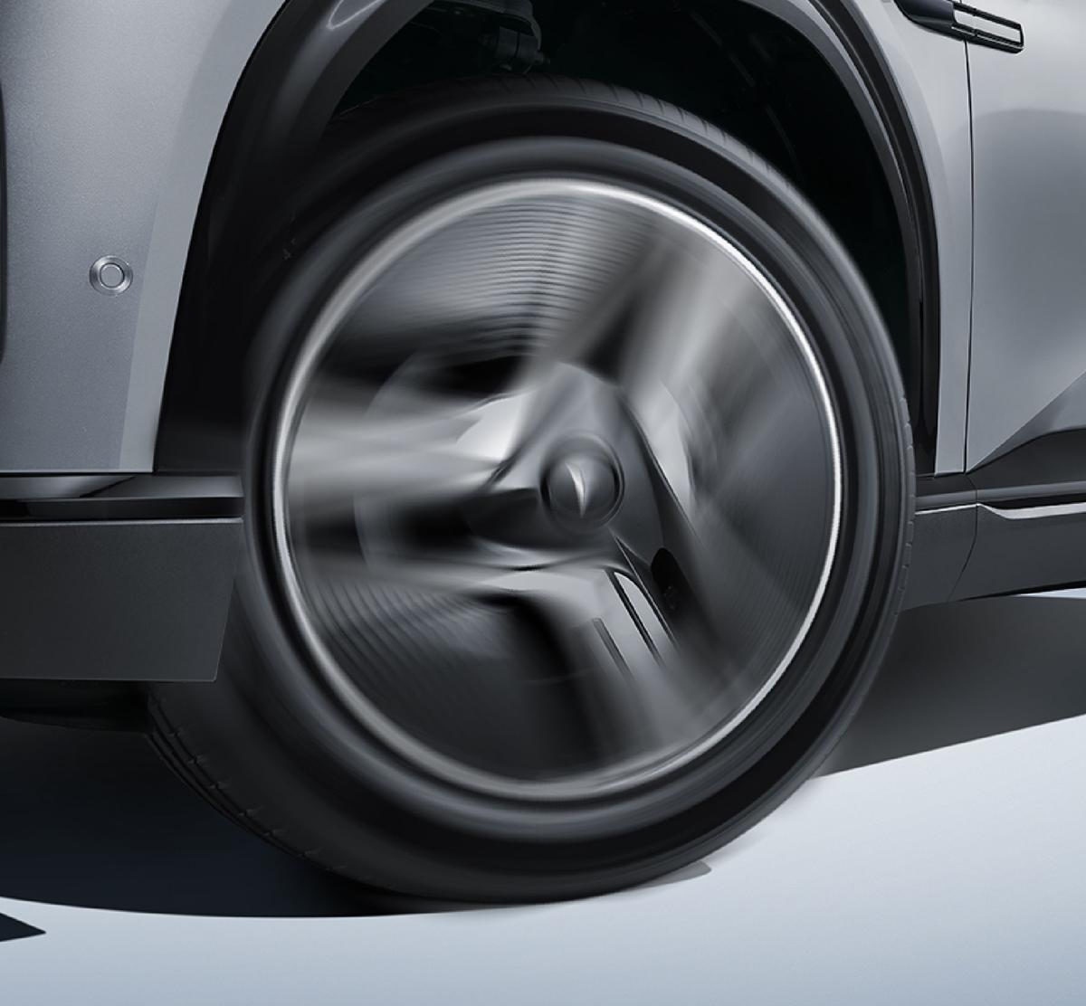 0-100 KM/H ACCELERATION TIME in 3.96 S.